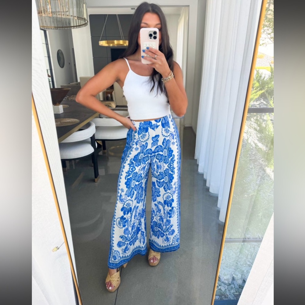 Blue Hawaii Printed Palazzo Pants by Umgee - Picture 3 of 7